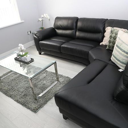 Homely 1-Bed Apartment In Birmingham Extérieur photo