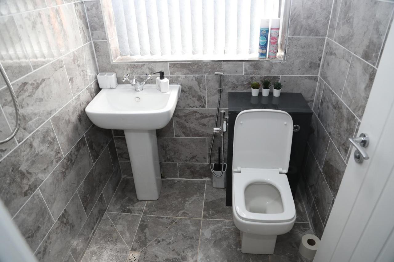 Homely 1-Bed Apartment In Birmingham Extérieur photo